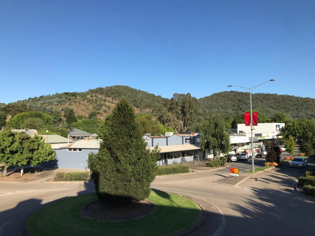 Myrtleford Hotel מראה חיצוני תמונה